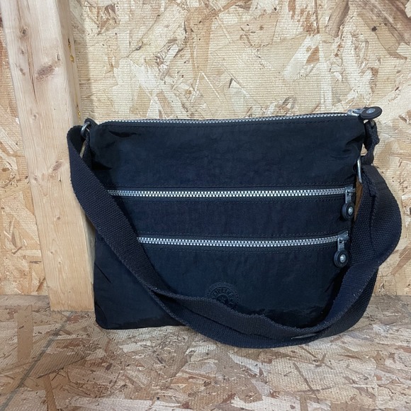 louis vuitton arlequin backpack Color:Blue Fluoro H90 travel snack storage Eagle Claw Catfish Fishing